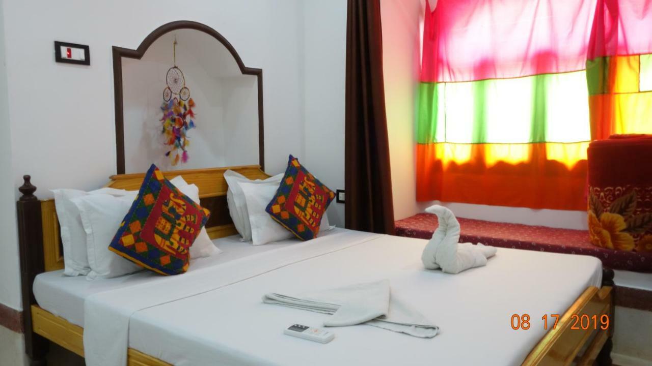 The Wanderlust Guest House & Safari Jaisalmer Exterior foto